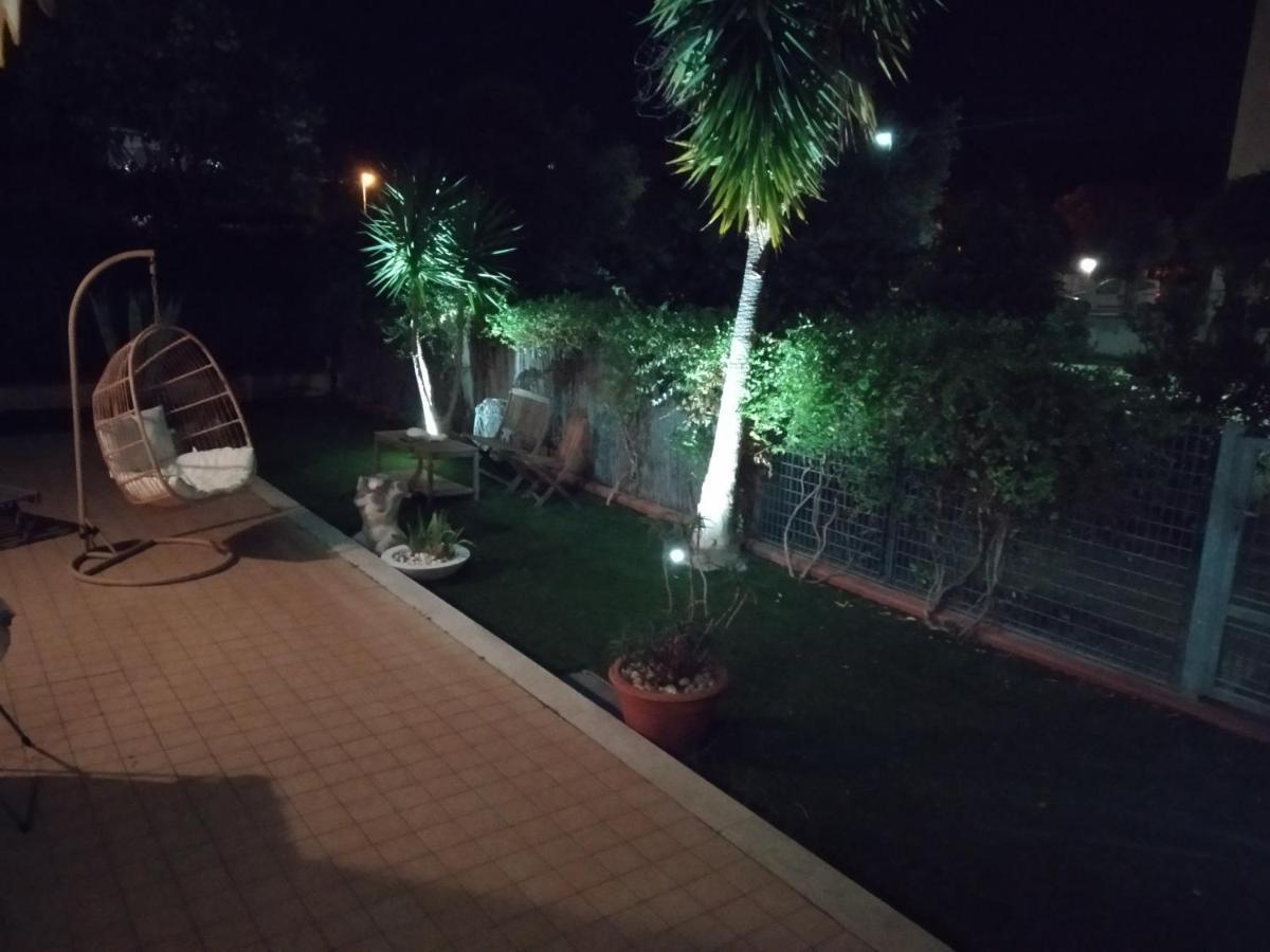 Апартаменти Casa Giardino Сан-Бенедетто-дель-Тронто Екстер'єр фото
