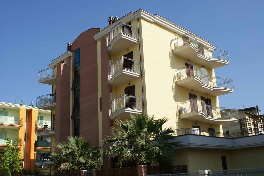 Апартаменти Casa Giardino Сан-Бенедетто-дель-Тронто Екстер'єр фото